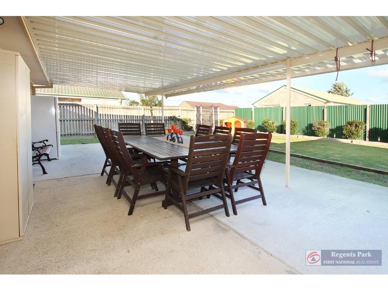 14 Nicole Place, Crestmead QLD 4132