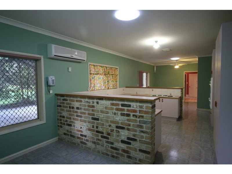 2 Vullers Dr, Greenbank QLD 4124