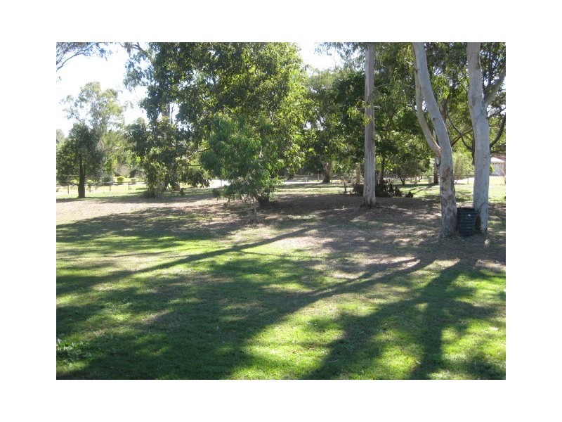 2 Vullers Dr, Greenbank QLD 4124