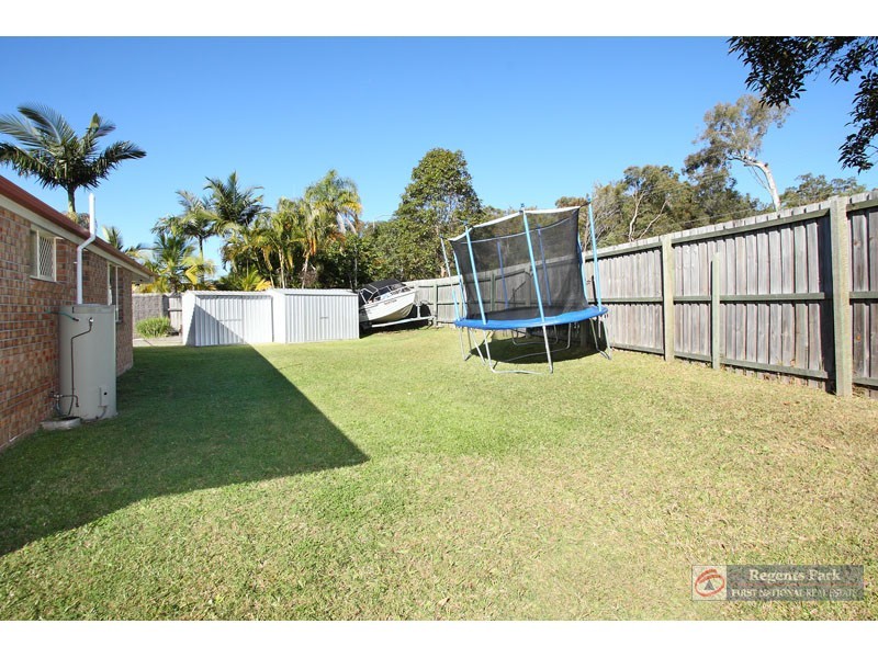 1 Solandra Circuit, Regents Park QLD 4118