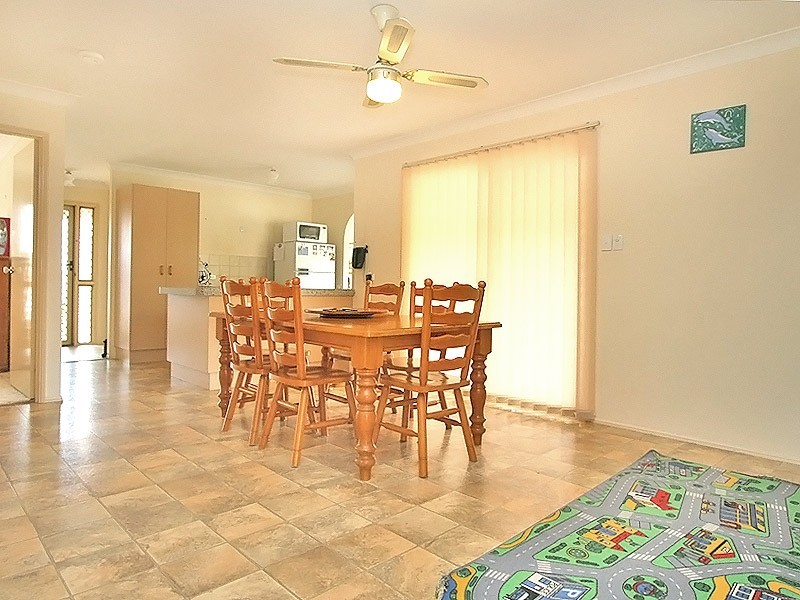 3 Olivia Court, Regents Park QLD 4118