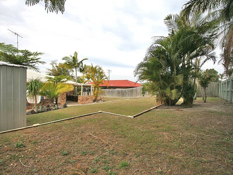 3 Olivia Court, Regents Park QLD 4118