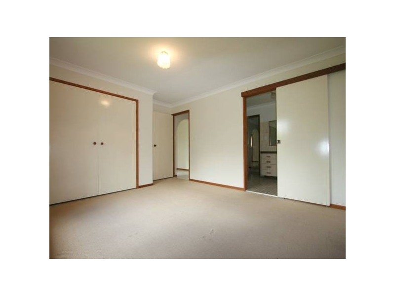 Regents Park QLD 4118