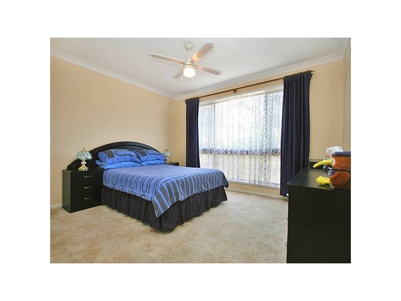 7 Vansittart Road, Regents Park QLD 4118