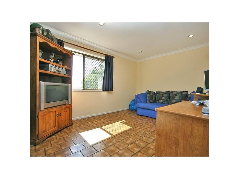 7 Vansittart Road, Regents Park QLD 4118