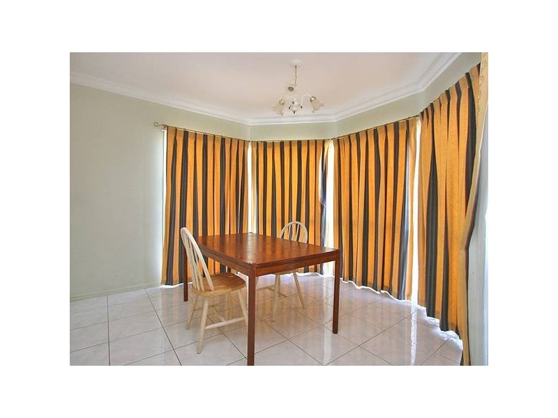 11 Mayfair Place, Stretton QLD 4116