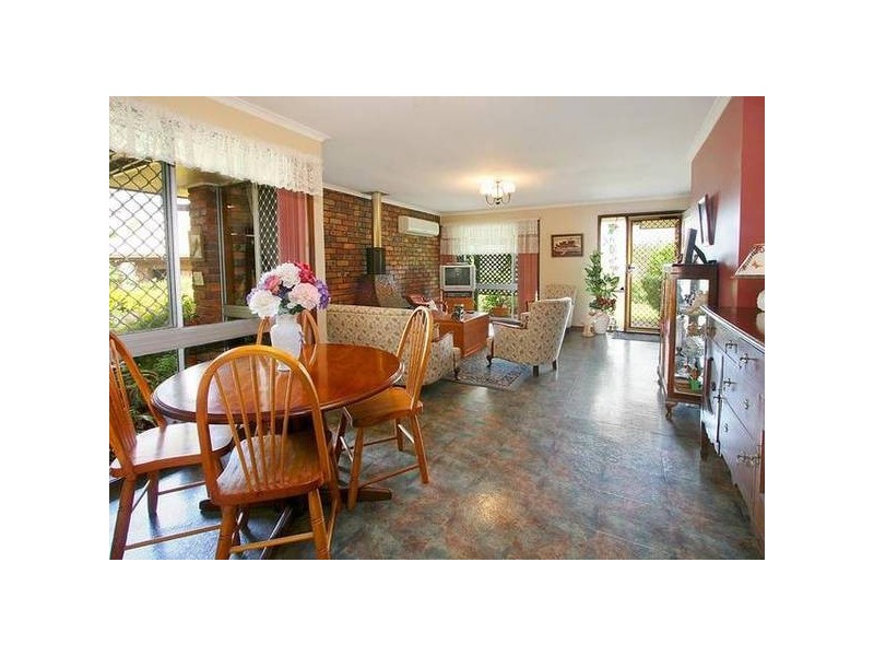 5 Twilight Court, Regents Park QLD 4118