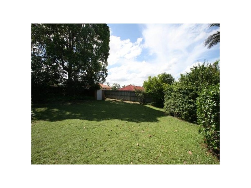 24 Haldham Crescent, Regents Park QLD 4118