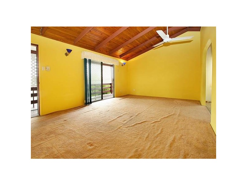 6 Warbler, Crestmead QLD 4132