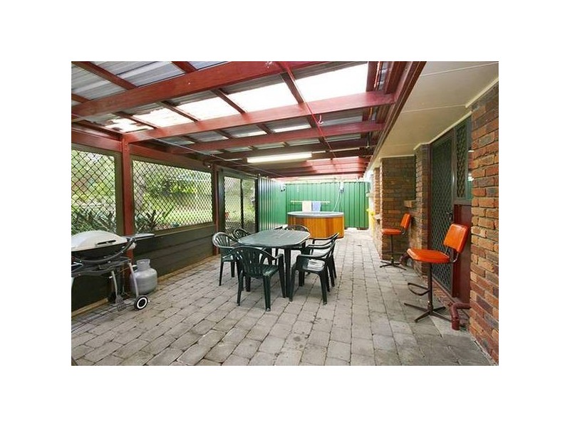 30 Dracon, Regents Park QLD 4118