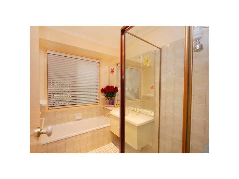 30 Dracon, Regents Park QLD 4118