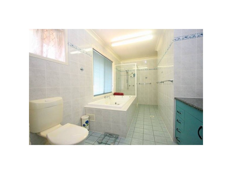 253 Rosia Road, Park Ridge South QLD 4125