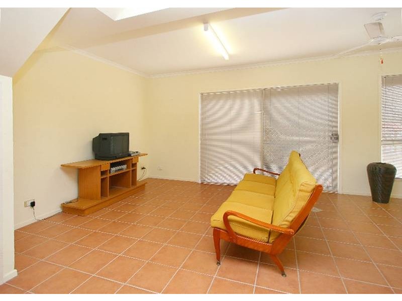 . EMERALD DRIVE, Regents Park QLD 4118