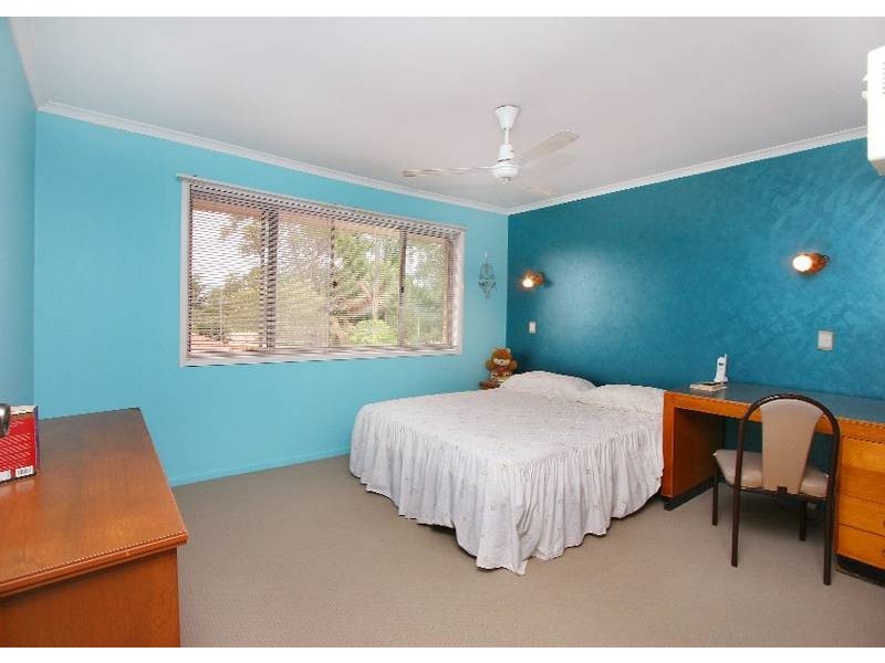 . EMERALD DRIVE, Regents Park QLD 4118