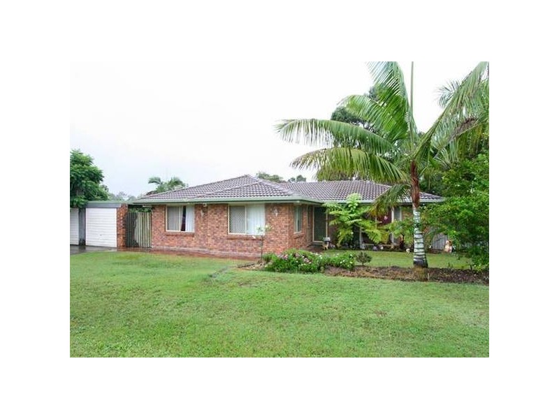 4 Corsloot Street, Regents Park QLD 4118