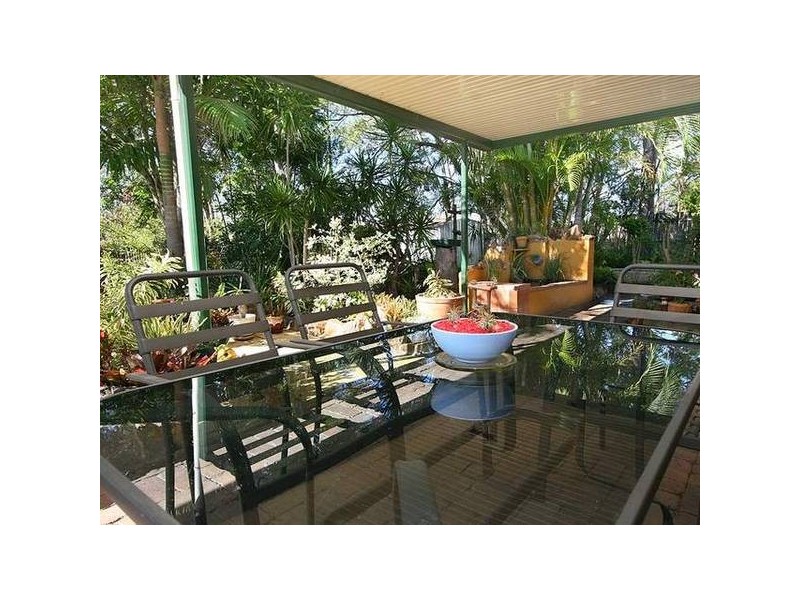 Regents Park QLD 4118