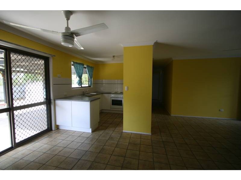 Regents Park QLD 4118