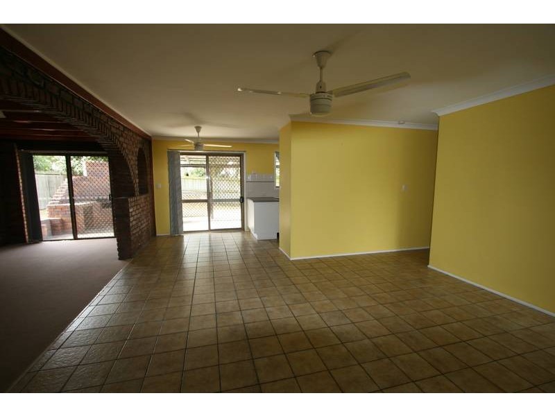 Regents Park QLD 4118