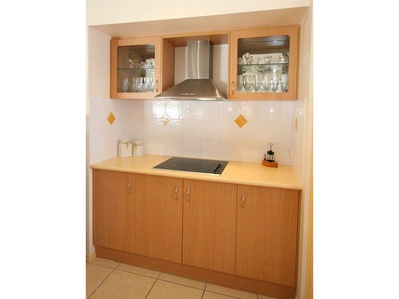 2 Cornell Cl, Regents Park QLD 4118