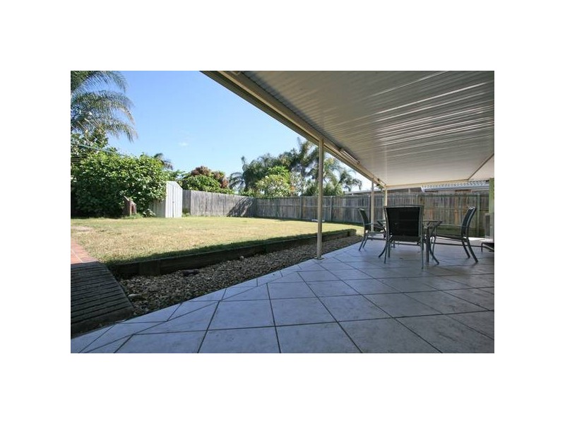 2 Murrumbidgee St, Hillcrest QLD 4118