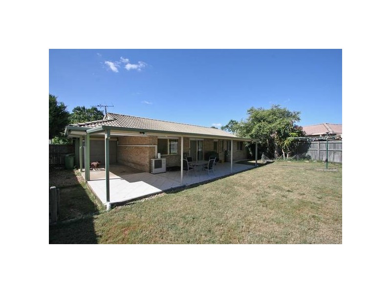 2 Murrumbidgee St, Hillcrest QLD 4118