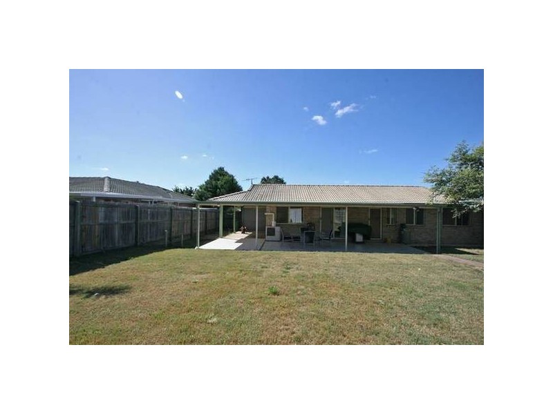 2 Murrumbidgee St, Hillcrest QLD 4118