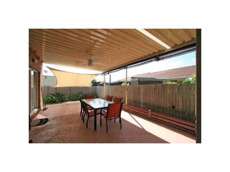 Regents Park QLD 4118