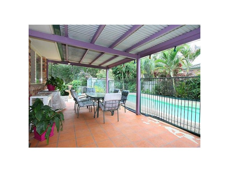 7 Majestic Court, Regents Park QLD 4118