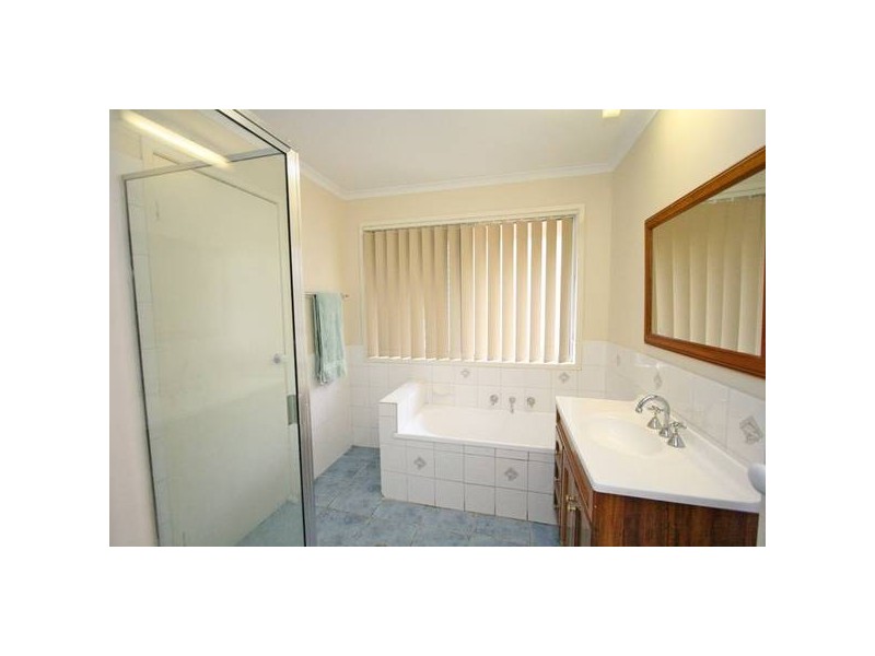 131 Vansittart Road, Regents Park QLD 4118