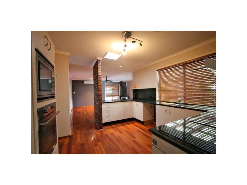 696 Browns Plains Road, Marsden QLD 4132