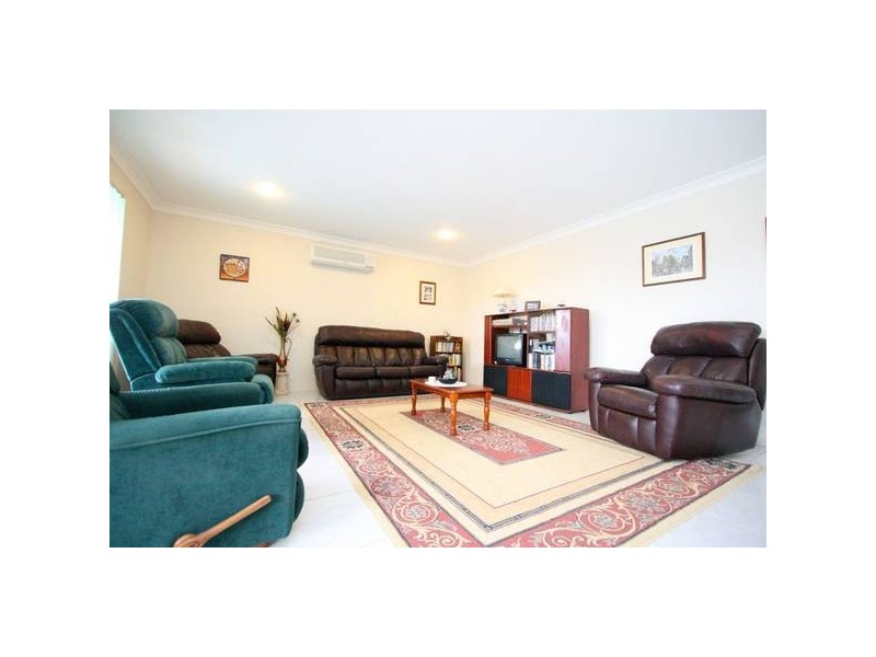 40 Pidgeon boulevard, Crestmead QLD 4132
