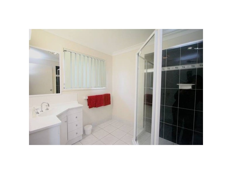 40 Pidgeon boulevard, Crestmead QLD 4132
