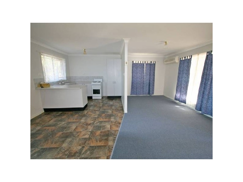 19 Cambridge Street, Boronia Heights QLD 4124