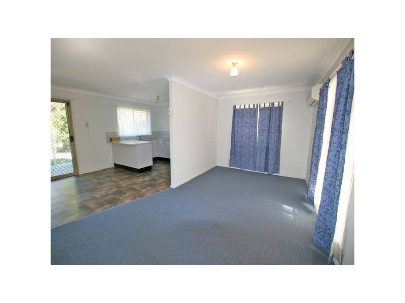 19 Cambridge Street, Boronia Heights QLD 4124