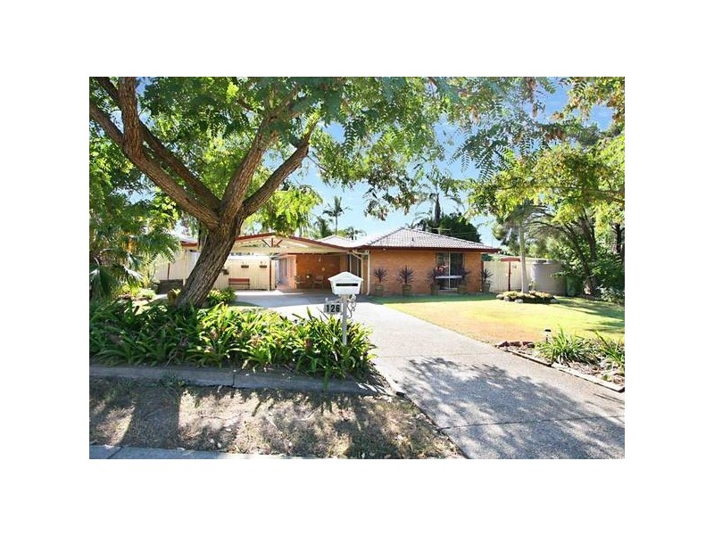 126 Estramina Road, Regents Park QLD 4118