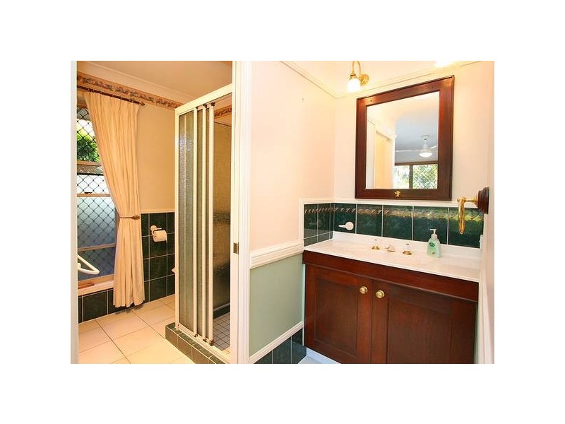 25 Virosa Street, Regents Park QLD 4118