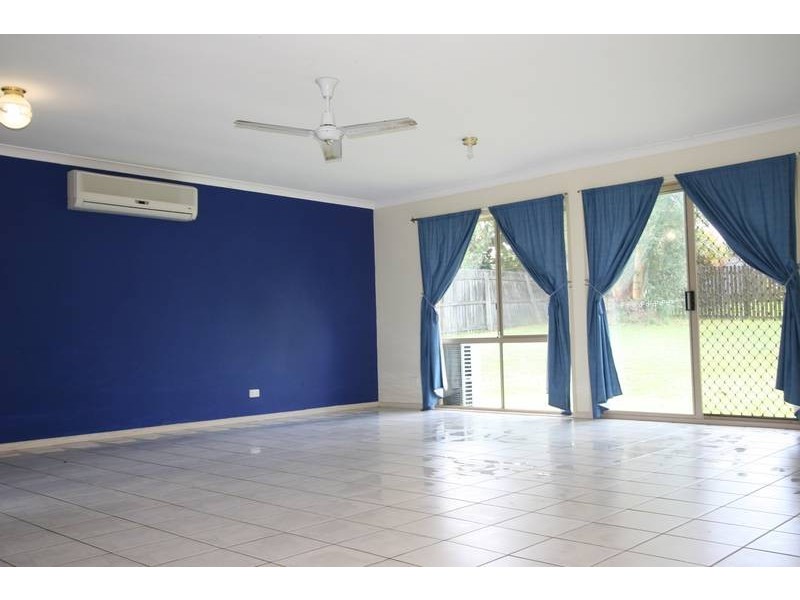 7 Lutton Ct, Boronia Heights QLD 4124