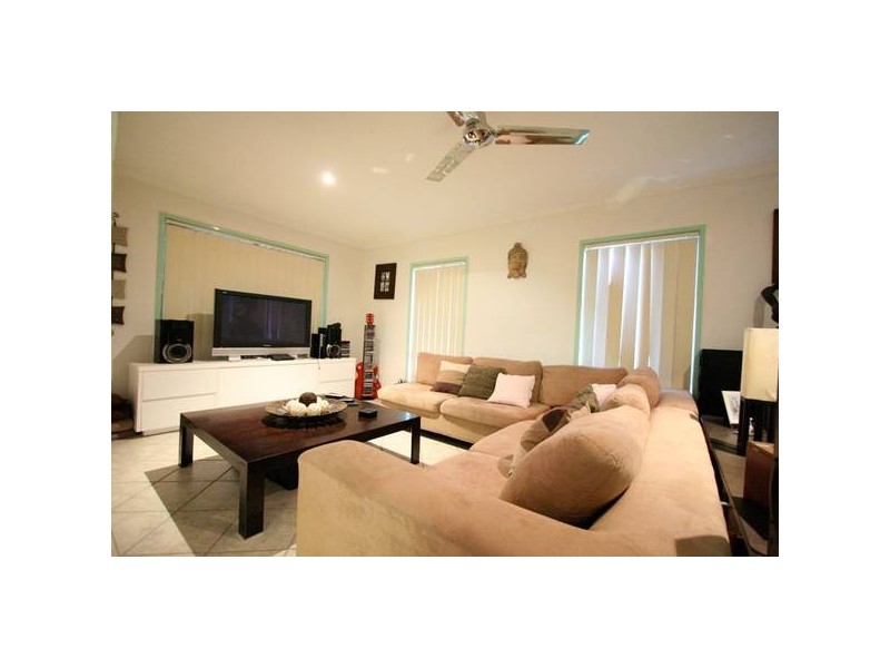 Regents Park QLD 4118