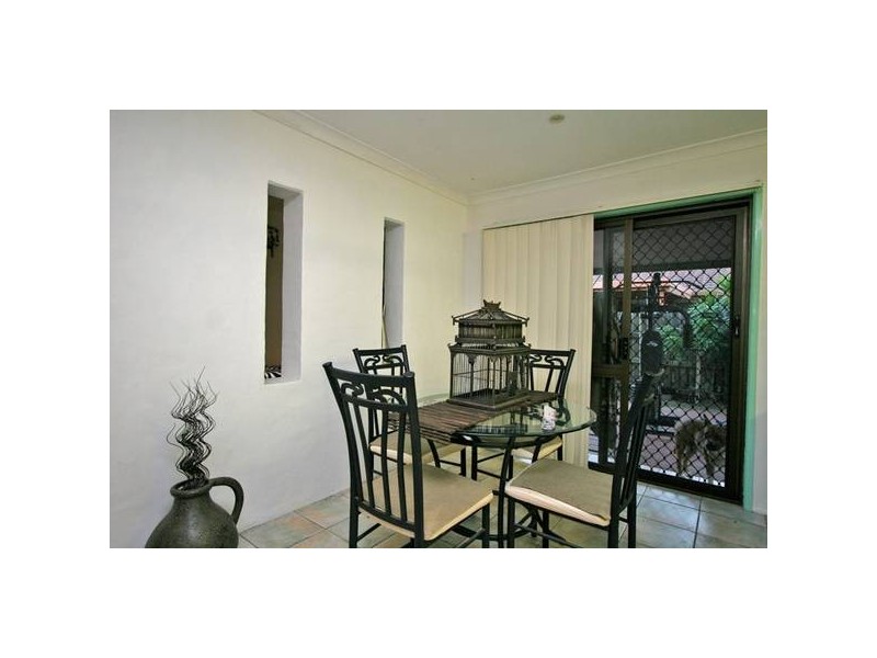 Regents Park QLD 4118