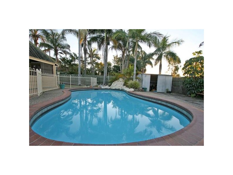 Regents Park QLD 4118