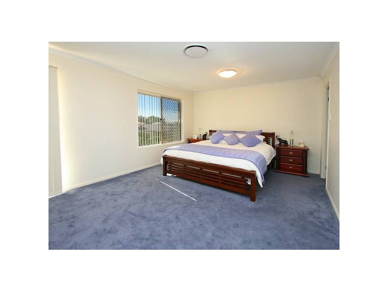 7 Maryland Drive, Regents Park QLD 4118