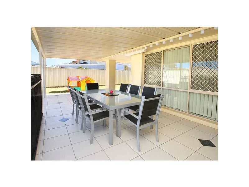 7 Maryland Drive, Regents Park QLD 4118