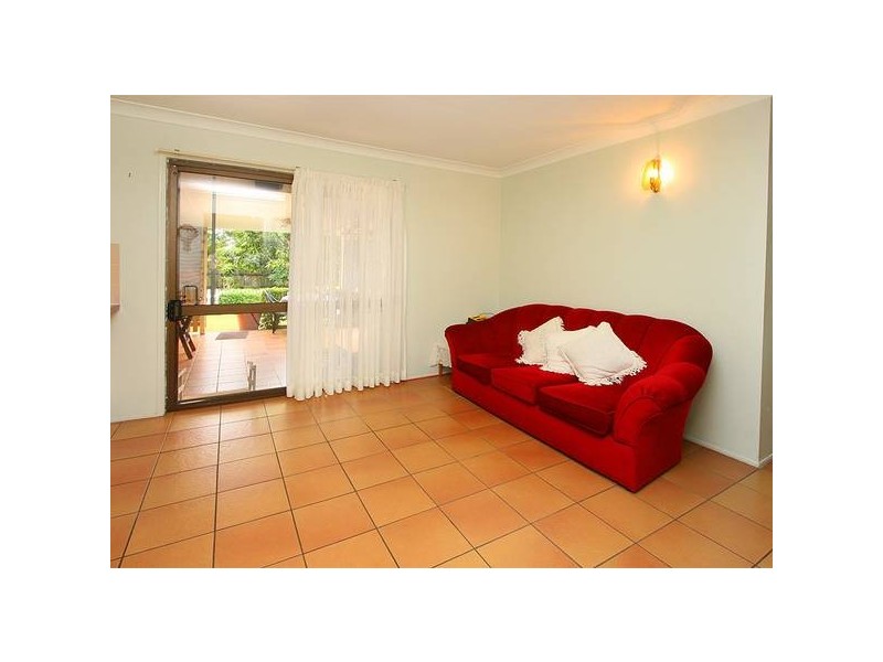 18 Homebush Drive, Regents Park QLD 4118