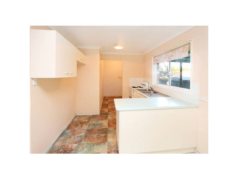 4 Billabong Court, Regents Park QLD 4118
