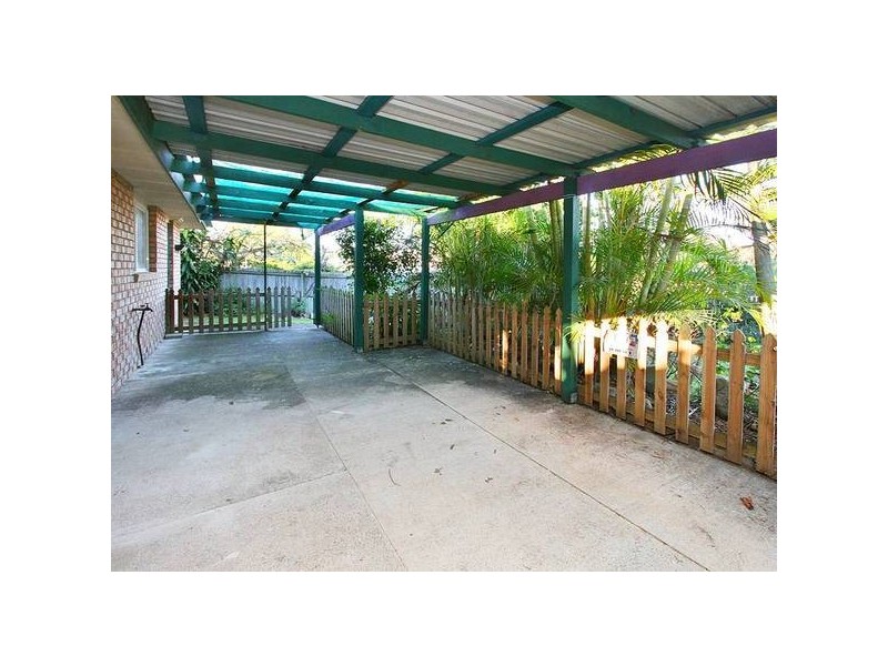 4 Billabong Court, Regents Park QLD 4118