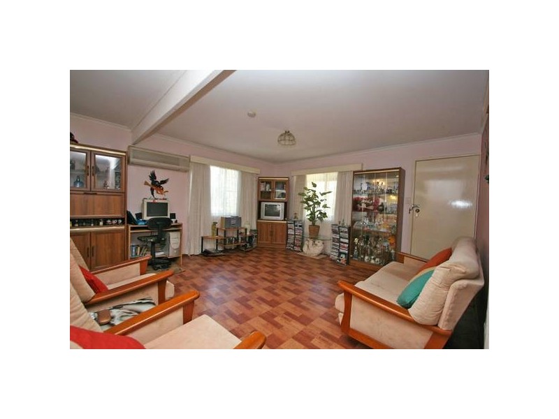 63 Fedrick Street, Boronia Heights QLD 4124