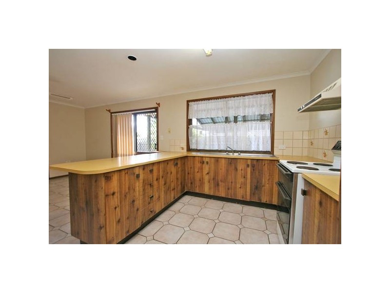 32 Grecian Street, Regents Park QLD 4118