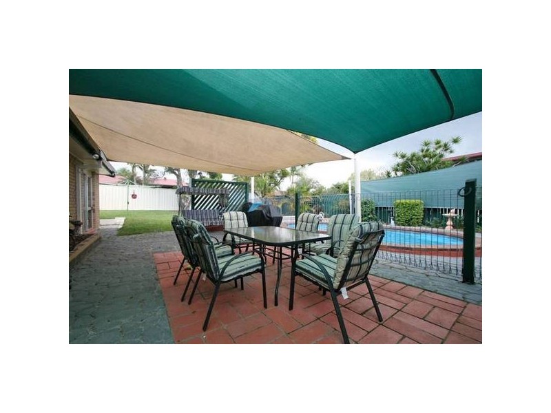 Regents Park QLD 4118