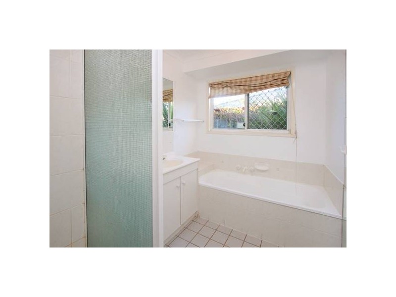 Regents Park QLD 4118