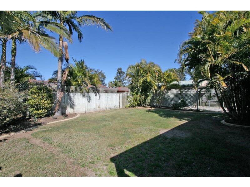 12 PANDANUS COURT, Regents Park QLD 4118